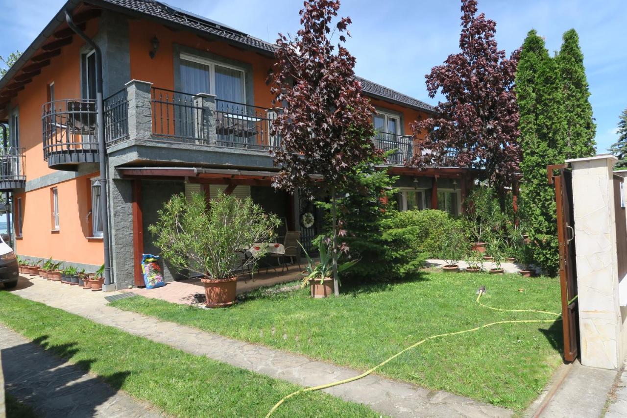 Gránit Villa Balatonszarszo Exterior foto
