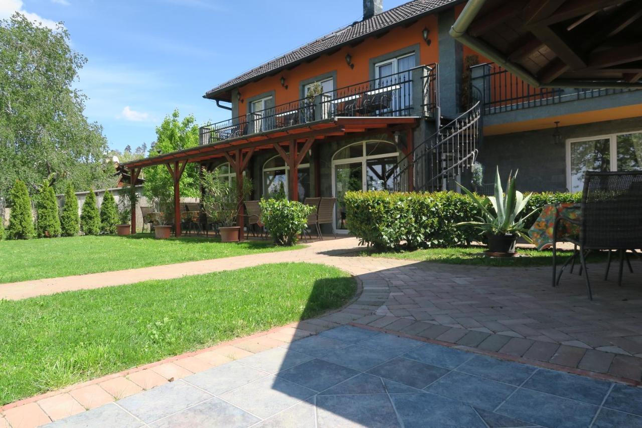 Gránit Villa Balatonszarszo Exterior foto